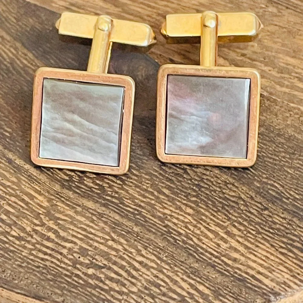 Vintage Swank Abalone Mother of Pearl MAP Shell Gold Tone Cuff Links